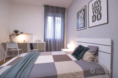 Stanza in appartamento di 110 m² a Brescia