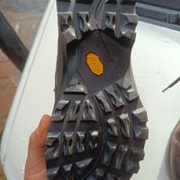 scarponi da caccia e trekking 