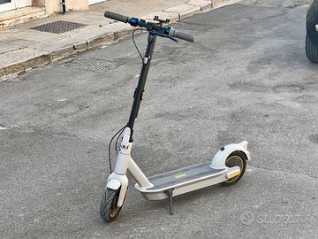 Monopattino Ninebot KickScooter Max – Solo 922km!!