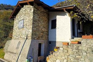 Intima Villetta con giardino