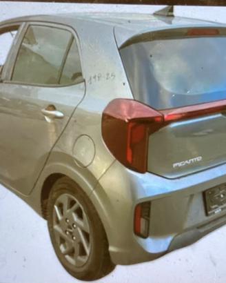 Per Kia Picanto 2025 ricambi parte post. e volante