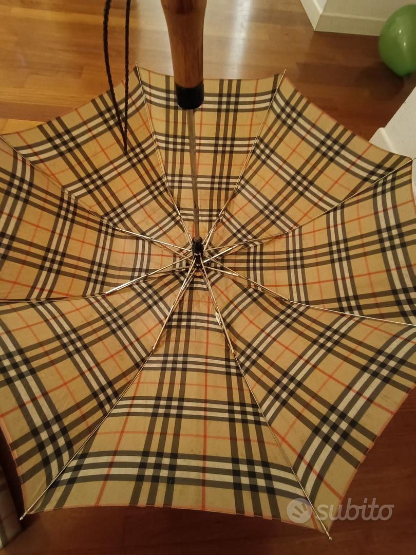 ombrello Burberry vintage Abbigliamento e Accessori In vendita a