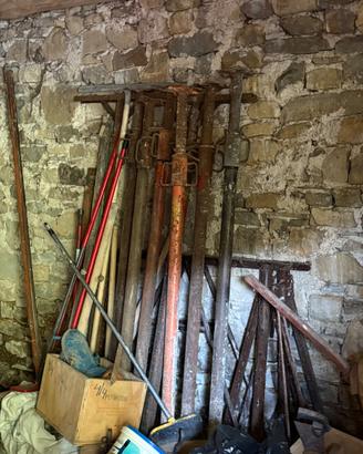 Puntelli e cristi x edilizia