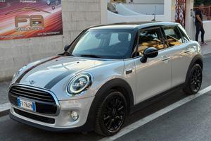 Mini 1.5 Cooper D 5porte B.Street NAVI LED - 2019