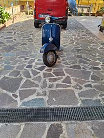 Vespa 125 Primavera ET3 1982 – Blu Jeans
