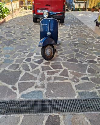 Vespa 125 Primavera ET3 1982 – Blu Jeans