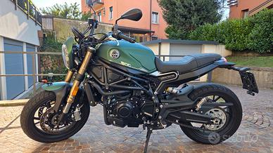 VENDESIII BENELLI 800!!!