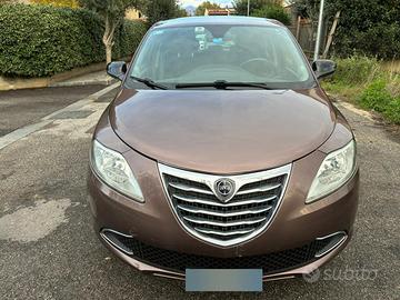 Lancia Ypslon 1.3 mtj 95 CV 30esimo anniversario