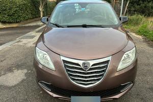Lancia Ypslon 1.3 mtj 95 CV 30esimo anniversario