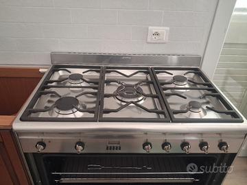 Cucina con forno  in acciaio SMEG