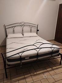 letto in ferro battuto completo di rete
