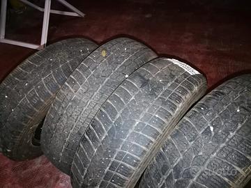 4 pneumatici invernali Yaris mod. 2005