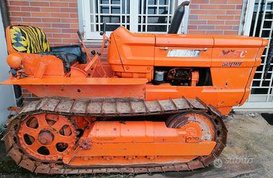 Trattore agricolo cingolato FIAT 455 C Super