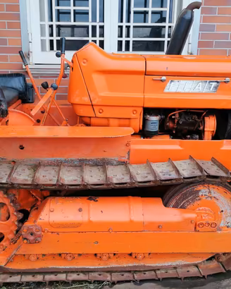 Trattore agricolo cingolato FIAT 455 C Super