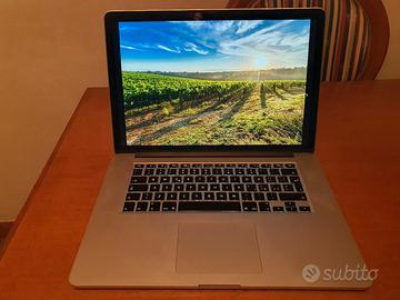 MacBook Pro 15'' Retina i7 – 16GB RAM – 500GB SSD 