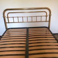 letto in ottone con rete (no materasso)