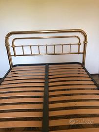 letto in ottone con rete (no materasso)