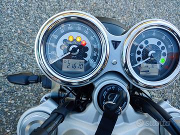 triumph speed twine 1200