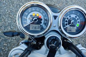 triumph speed twine 1200