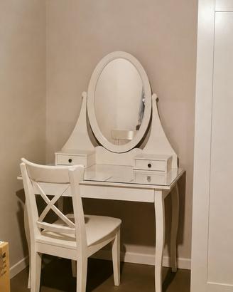 Toeletta Ikea Hemnes + sedia