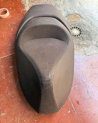 Sella Piaggio Beverly 400 HPE 2022