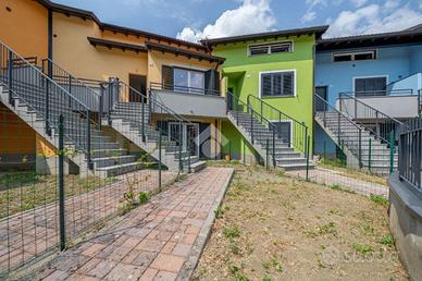 VILLA A SCHIERA A TIZZANO VAL PARMA