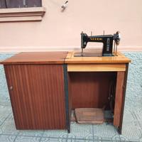 MACCHINA DA CUCIRE "NECCHI"