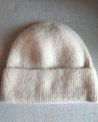 Cappellino bianco