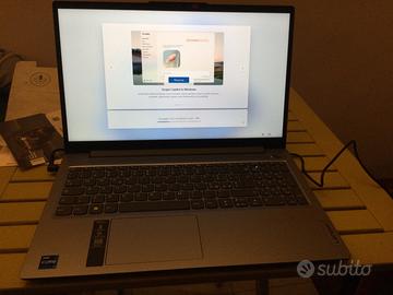 Lenovo IdeaPad Slim3 notebook 15,6