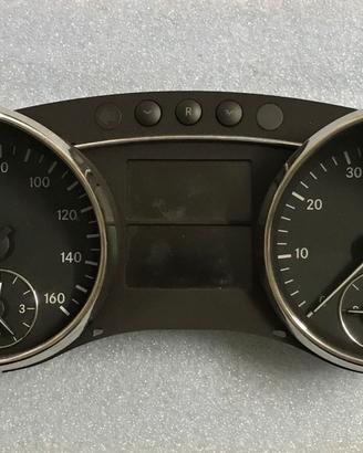 MERCEDES Quadro strumenti - TACHIMETRO -