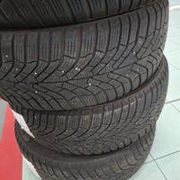 4 gomme invernali 215/50 R18 T-Roc