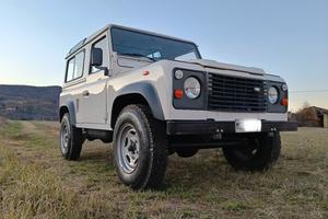Land Rover Defender 90 200 tdi
