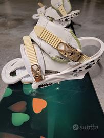 Tavola snowboard, attacchi, scarponi da donna