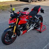 Ducati Streetfighter V4S