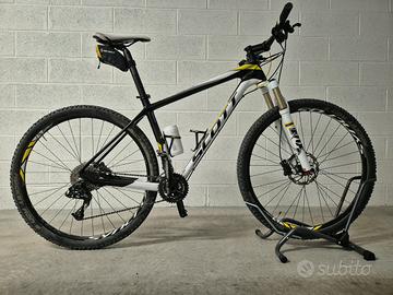 MTB Scoott Scale in carbonio