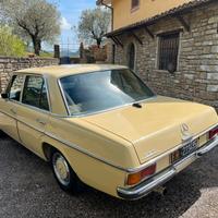 Mercedes Benz 2200/8 1972