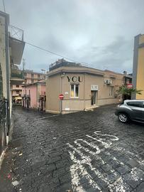 Bottega in pieno centro a Zafferana Etnea