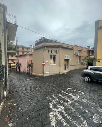 Bottega in pieno centro a Zafferana Etnea