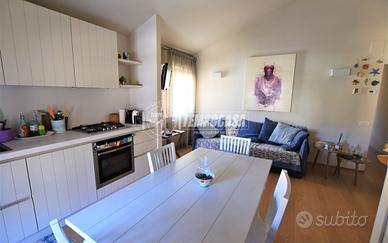 Appartamento di 68 mq con balconi e vista mare