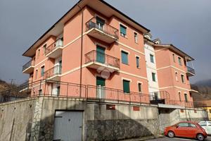 4 LOCALI A SAVIGNONE