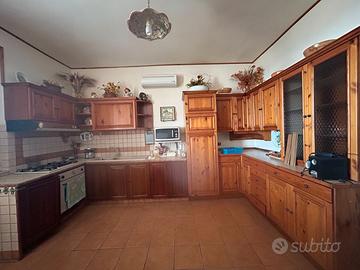 Cucina in legno
