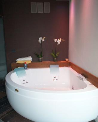 Vasca idromassaggio Jacuzzi doppia