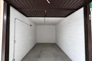 BOX AUTO  – POSIZIONE CENTRALE
