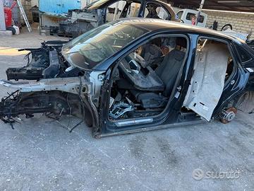 Disponibile ricambi audi q3 spb