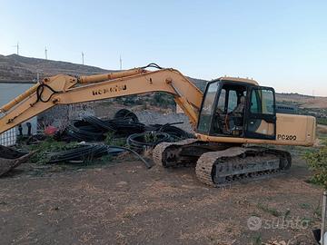 Escavatore komatsu pc200-5