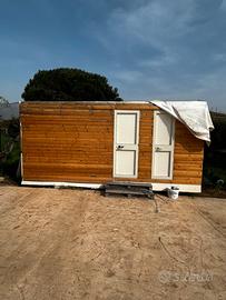 Roulotte rivestita con bagno