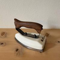 Ferro da stiro Elettrocasalinga (anni ’50)