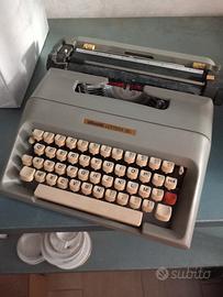 macchina da scrivere olivetti 