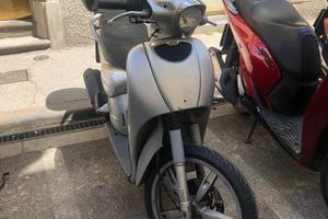 Aprilia Scarabeo 100