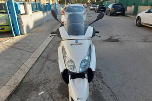 Piaggio evo.x7.cc300 anno.2014